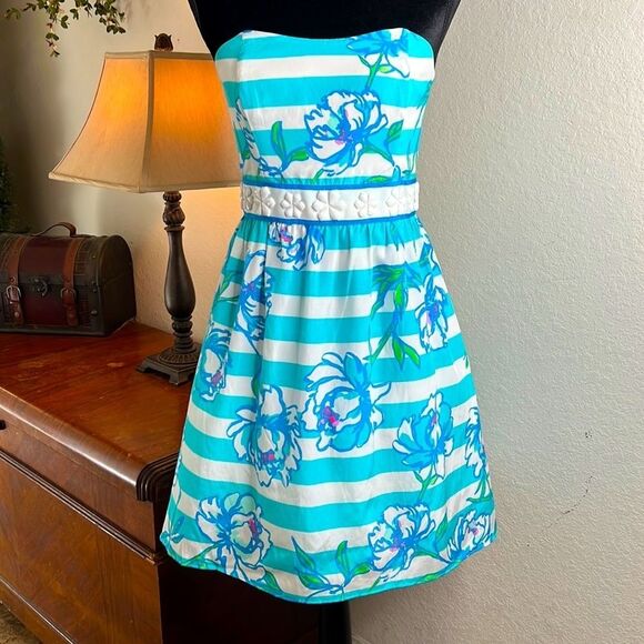 Lilly Pulitzer | Shorely Blue Tossing The Line Strapless Dress | Size 4 - Picture 2 of 12